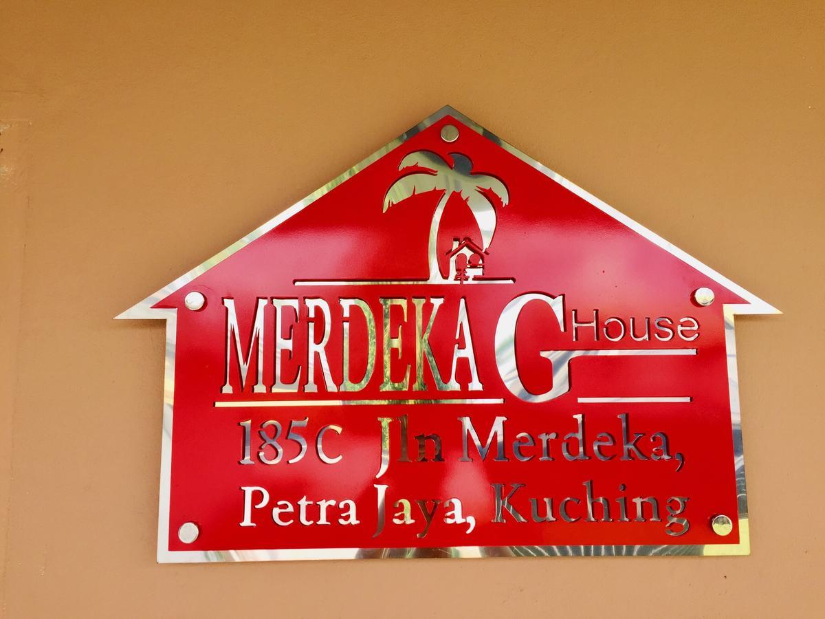 Merdeka Guest House 2 Кучинг Екстериор снимка