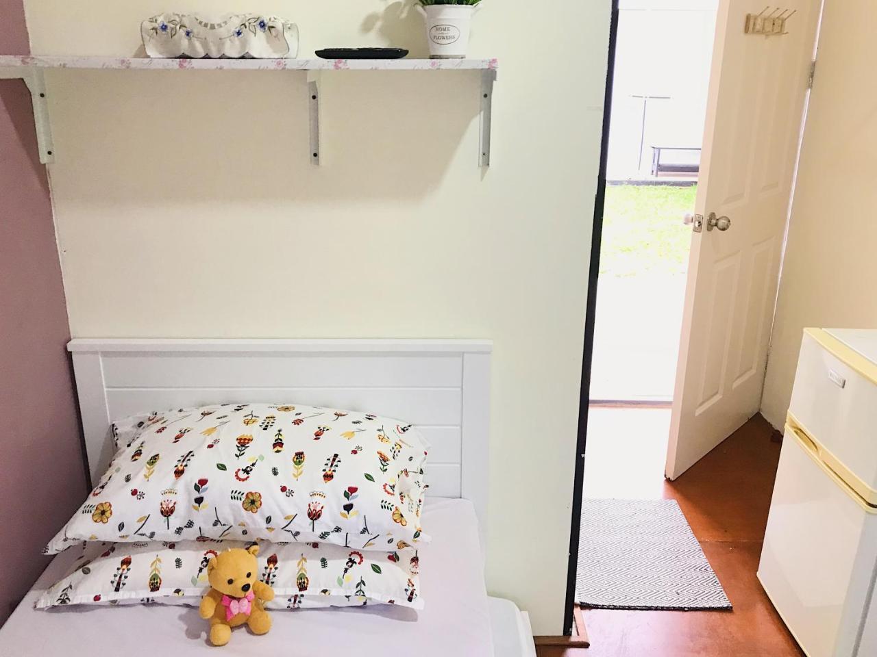Merdeka Guest House 2 Кучинг Екстериор снимка